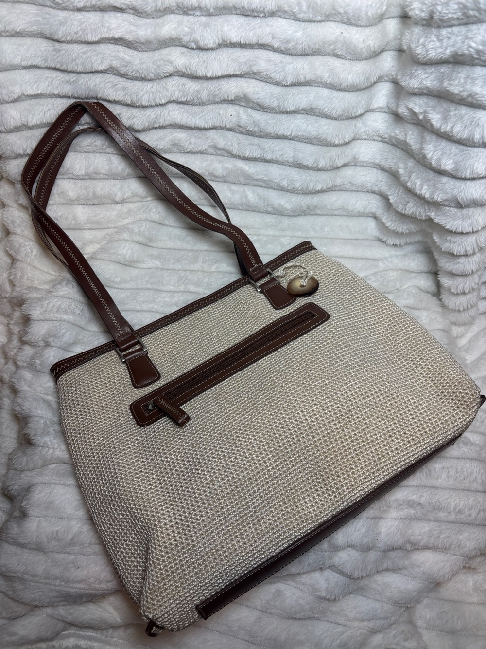 The Sak Classic Cream Tote with Brown Trim Shoulder Bag EUC